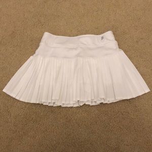 white tennis skirt/skort